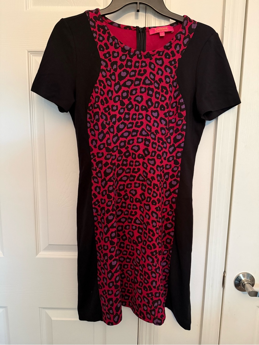 Catherine Malandrino Black & Magenta Leopard-Print Sheath Dress